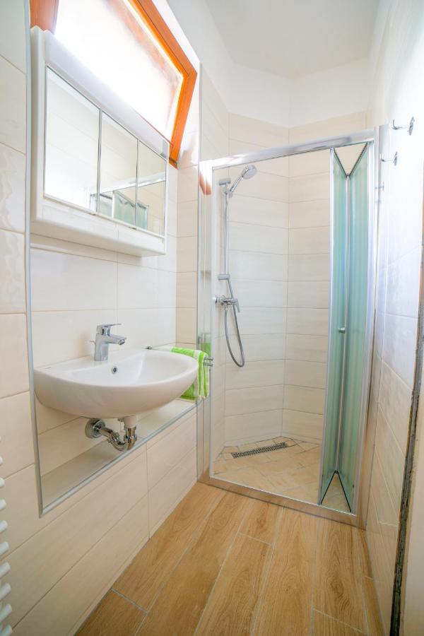 Apartma Korada Deskle Kültér fotó